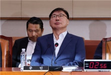 '대북 송금' 의혹 이화영, 유죄 확정…대법서 징역 7년8개월형