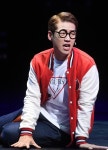 [뮤지컬◀◀리와인드] 즐길 줄 모르는 자 젊음의 행진을 피하라!