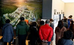 강남에선 뉴스테이도 인기..뉴스테이 e편한세상 위례 인파로 북적