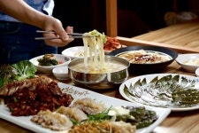 청와삼대칼국수 음식점 창업 돕는다