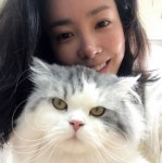 캣홀릭 윤균상, 진정한 집사가 여기에...설현과 한지민도? 쿵이 & 몽이 아름다운 자태 단연 백미