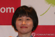 '최태원 회장 동생' 최기원 이사장, SK 주식 3천500주 장내 매수