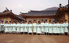 세월 비껴간듯 옛 한옥의 멋 그대로