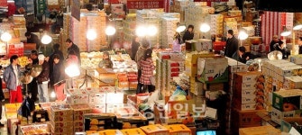 설 대목 북적이는 농산물도매시장