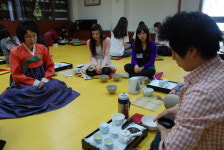 茶로 배우는 예절과 삶의 여유