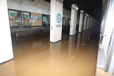 지하철 4호선 서울역~사당구간 운행 중단