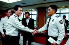 경기경찰청, 수색견 훈련 경찰관 노고 치하