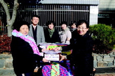 서부여성회관, 불우이웃에 김치등 전달