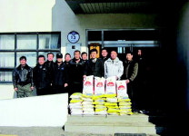 교동면사무소에 쌀·성금등 잇따른 이웃돕기