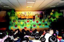 인형극 보며 꿈꾸는 동심