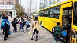 [현장르포]수원 천천동 래미안A 10년째 위험한 등굣길
