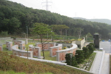 문턱낮춘 하늘쉼터 좀 더 편안해진 영면
