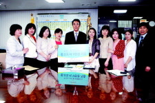 군포 민간어린이집聯, 책 9000권 기증