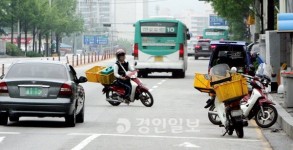 [배달의 기수 그들은·1]늘어만 가는 배달원들