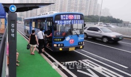 수공 탁상행정에 혈세 샌다