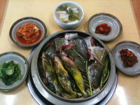 [맛집을 찾아서]수원 권선동 석산민물매운탕