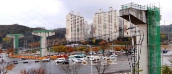 예산 갈등 수지~신갈도로 공사 비상등