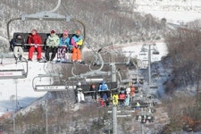 2012년 마지막 휴일 전국 세밑 한파 맹위… 스키장은 북적 겨울정취 만끽