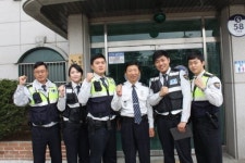 자살의심女 구한 수원노송지구대원들 화제