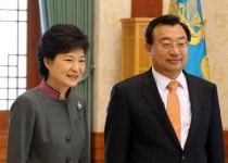 이정현 홍보수석 임명… 구원등판 한 박근혜의 입 이정현 누구