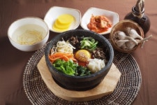 저녁 반찬 메뉴 걱정 끝! 명절 나물 넣고 매콤하게 쓱싹 돌솥 나물비빔밥