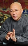 [인천 무형문화재, 삶과 예술·6]범패와 작법무(바라춤) 능화스님