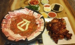 [맛집을 찾아서]수원 매탄동 불로군 불족발 불오리
