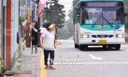 사라진 人道… 목숨 건 보행