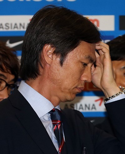 한국 대표팀 감독 선임 논란, 홍명보 감독 회의록 공개로도 해결안돼