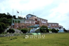 [공간과 사람·19]제부도 서신초교 제부분교