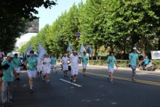 이우영 글로벌에듀이사장, 성화 봉송