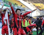 [슈퍼매치]수원삼성, 고요한 결승골로 FC서울에 0-1 패배