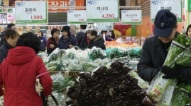 대형마트 의무휴업 위법 첫 판결… 법원, 전통시장 보호효과 인정 안해