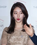 [화보]더페이스샵 더테라피 캐슬 오픈행사… 미쓰에이 수지 참석