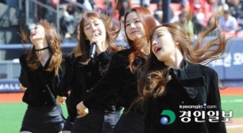 [경인포토]EXID 화려한 군무 들썩이는 '수원케이티위즈파크'