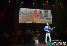 [화보]이문세 새 정규앨범 뉴 디렉션 발매 기념 음감회 현장