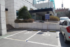 [용인]장애인 안중에도 없는 용인 공공시설