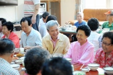 오산시-오산시 경로효친자원봉사회, 경로당 건강 복달임 행사