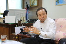 [인터뷰] ‘연천 DMZ 국제음악제’ 자부심 넘치는 김규선 군수
