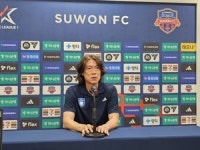 “축협 연락 받은 바 없어” 대표팀 감독설 부인한 홍명보