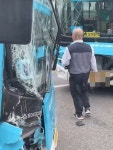 수원역 환승센터서 또 버스 사고… 시내버스 2대 충돌