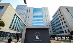 울타리도 없는 수원지법, 밀려드는 ‘폭력시위 걱정’