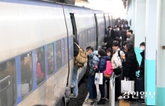 주먹다짐에 칼부림까지… 달콤한 설연휴, 살벌한 정치 얘기