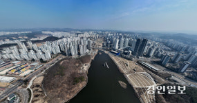 [화보] 확 풀린 날씨 속 옥의티 ‘뿌연 하늘’