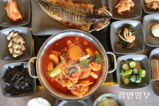 [청계산 맛집] 제주 명물식당 맛·향기 그대로 쥐치요리 전문 ‘제주를 품다’