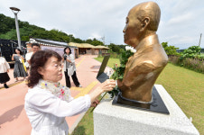 훈맹정음 소중함 매만져본다… ‘송암 박두성’ 62주기 추모