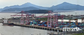 배도 화물도 뜸한 경인항… ‘물류 가뭄’에 역할 표류