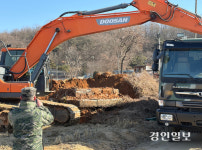 [현장르포] 강화도 사유지 내 무단 점유 군용 벙커, ‘50년만에’ 철거