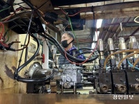 “문 닫은 공장으로 출근합니다” 안성 두원정공에 숨 불어넣는 사람들