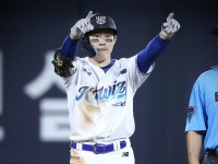 ‘3연전 10안타’ 리드오프가 리드한 위닝시리즈… kt, 최원준 맹타 속 키움 꺾고 선두 수성